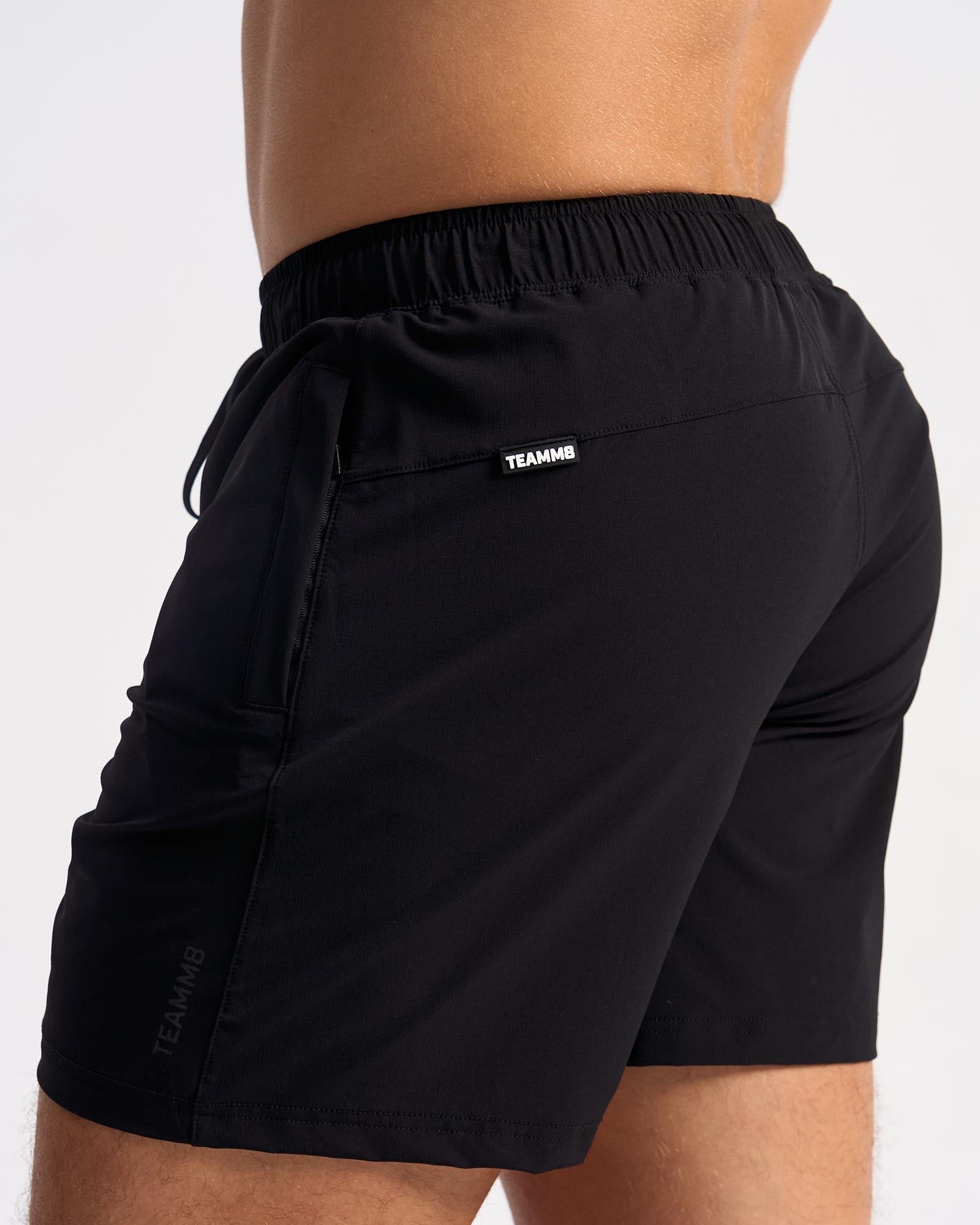 Bolt 5" Short - Black