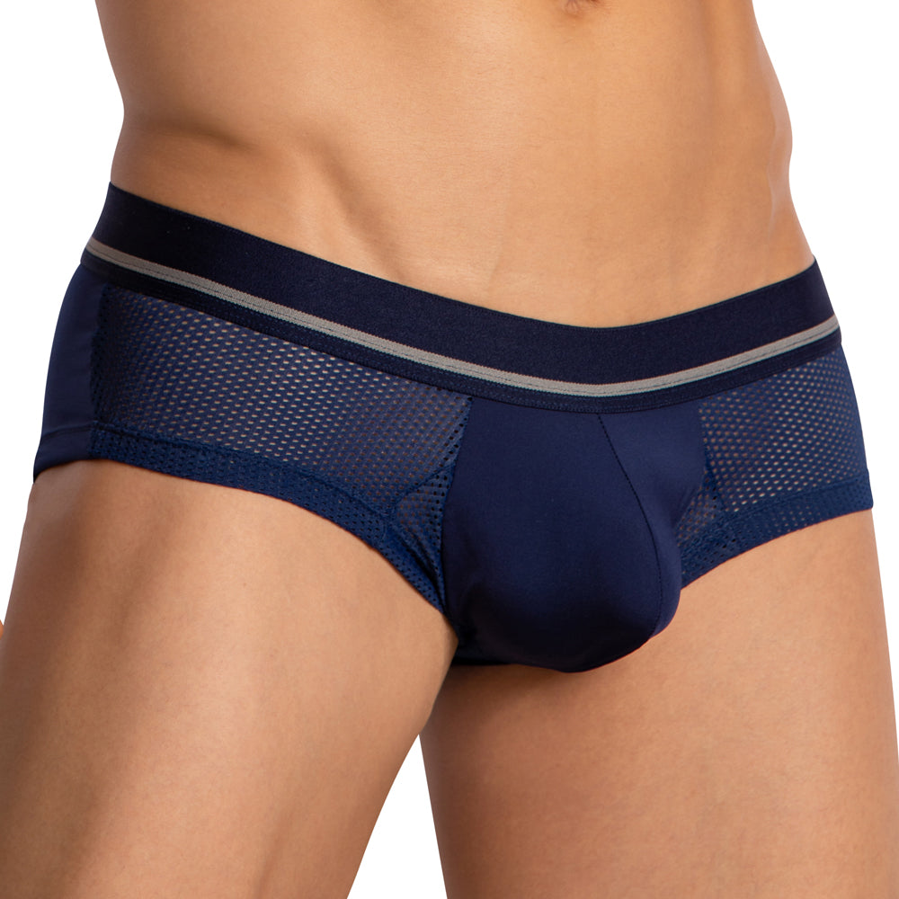 Hung HGG016 Brief